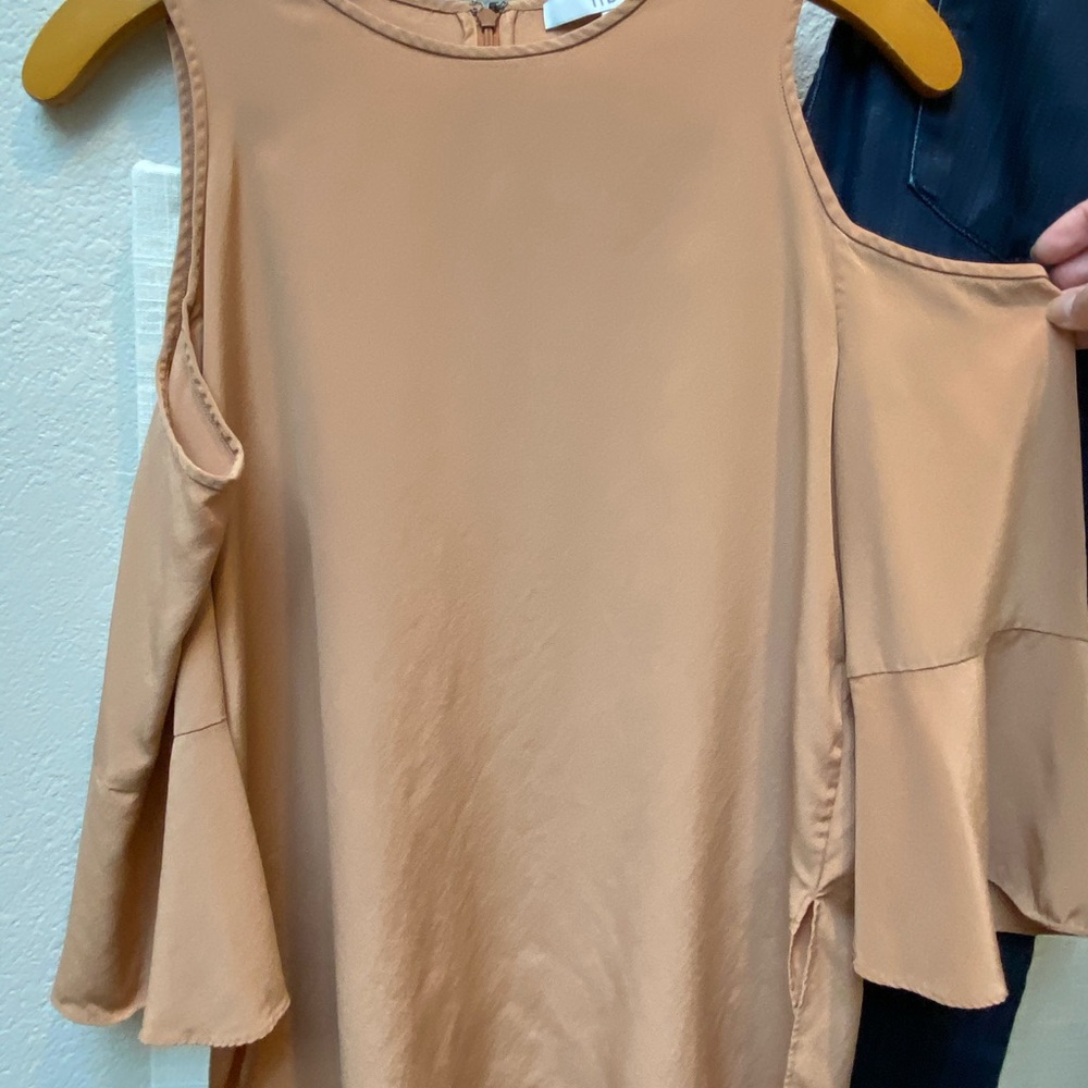 Tibi cold shoulder top S